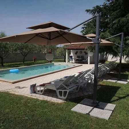 Holiday home Luna Comfortable Holiday *