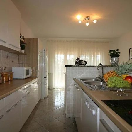 Luna Comfortable Holiday Ferienhaus *